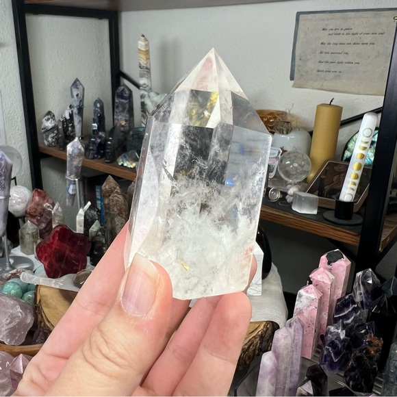 Clear quartz tower (3” tall) - Picture 10 of 17